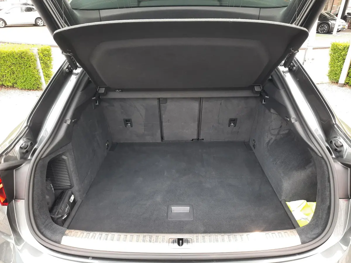 45 TFSI Hybrid S-Line Blackstyle (Leer,Camera,Virtual)