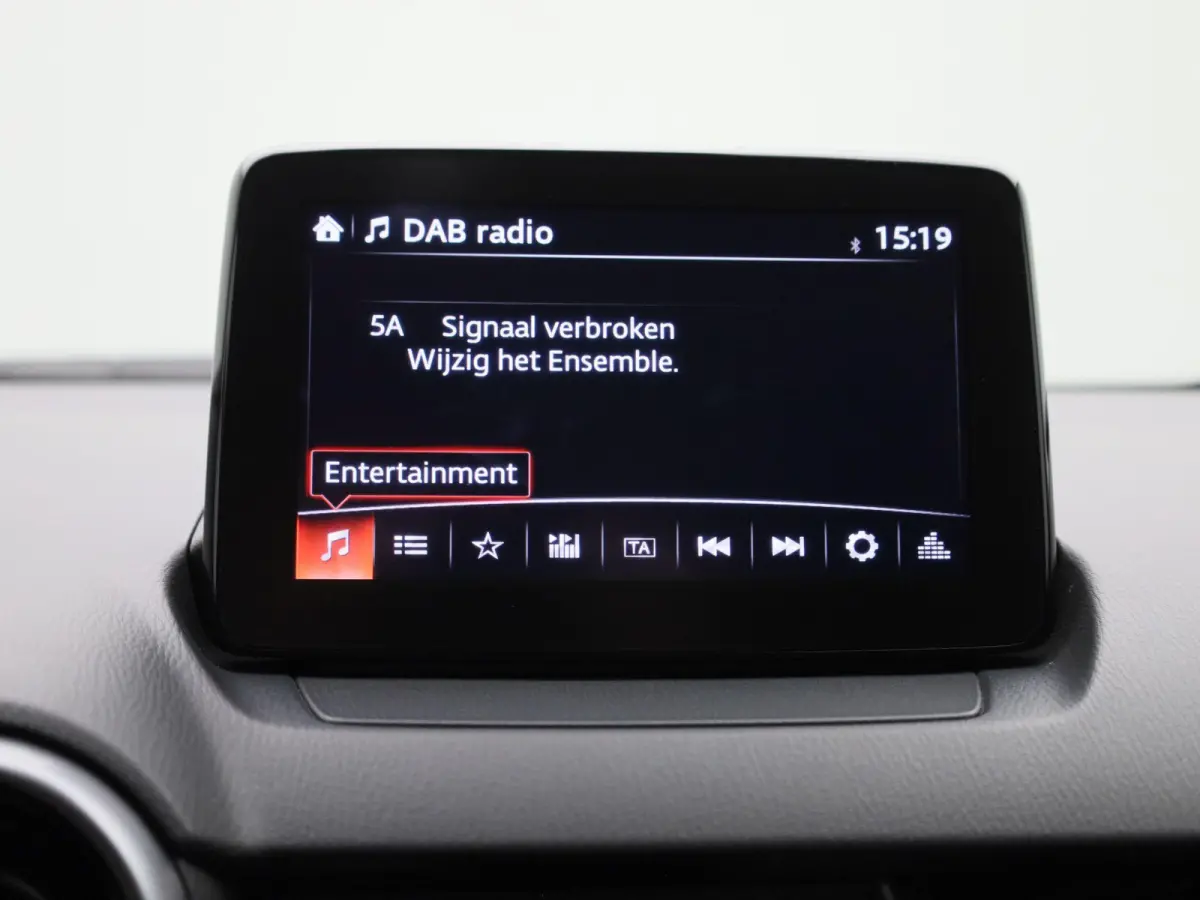 2.0 SkyActiv-G 121 Comfort | Apple Carplay / Android Auto | Stoelverwarming | Parkeersensoren |