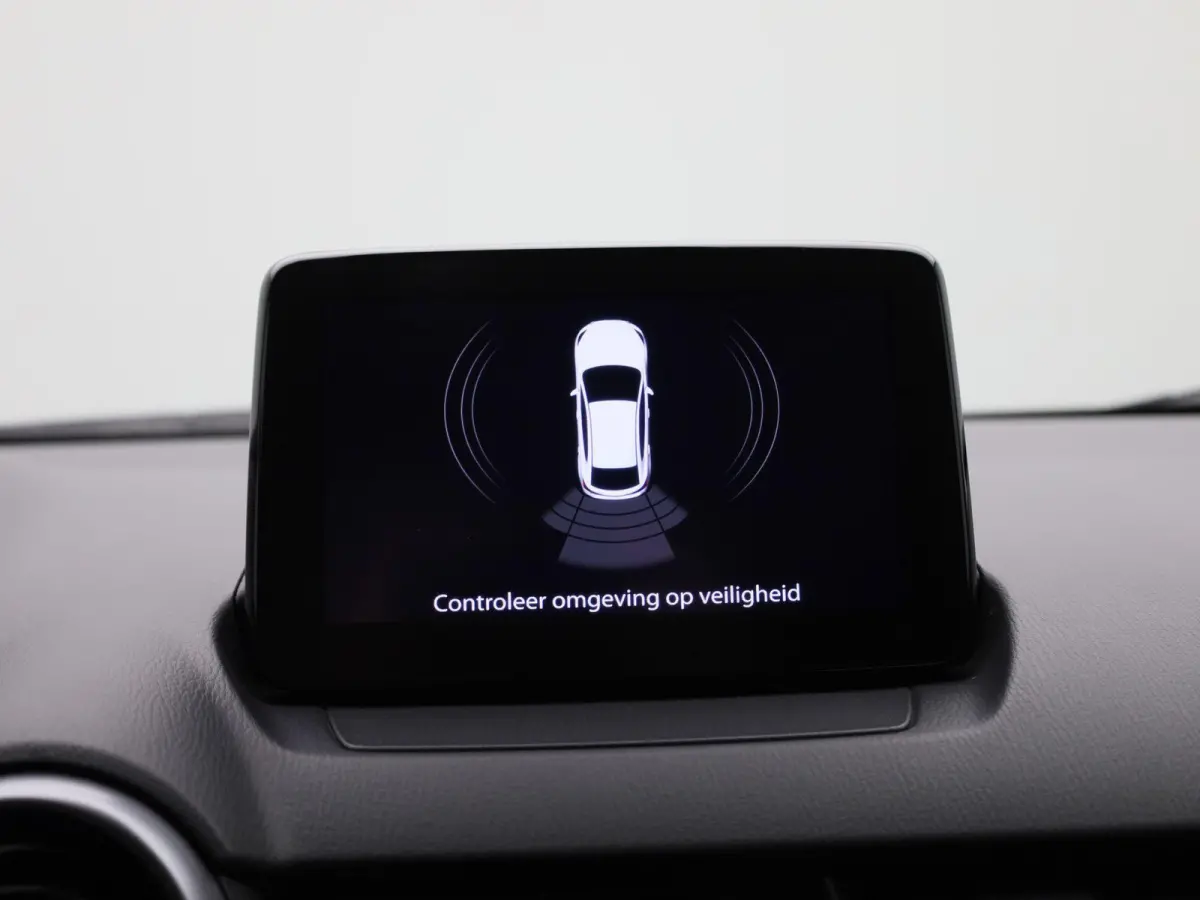 2.0 SkyActiv-G 121 Comfort | Apple Carplay / Android Auto | Stoelverwarming | Parkeersensoren |