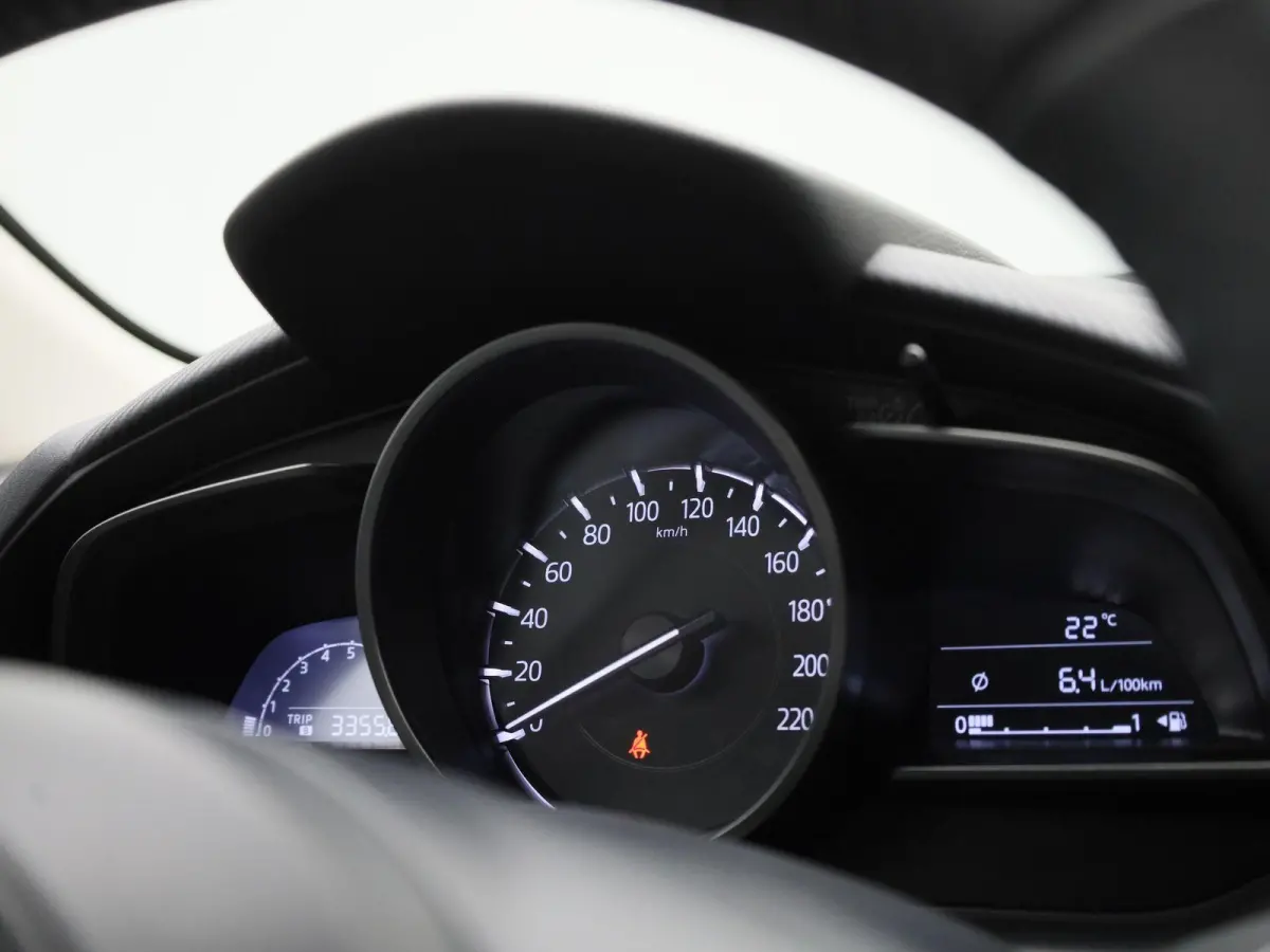2.0 SkyActiv-G 121 Comfort | Apple Carplay / Android Auto | Stoelverwarming | Parkeersensoren |