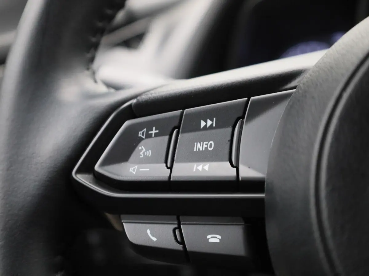 2.0 SkyActiv-G 121 Comfort | Apple Carplay / Android Auto | Stoelverwarming | Parkeersensoren |