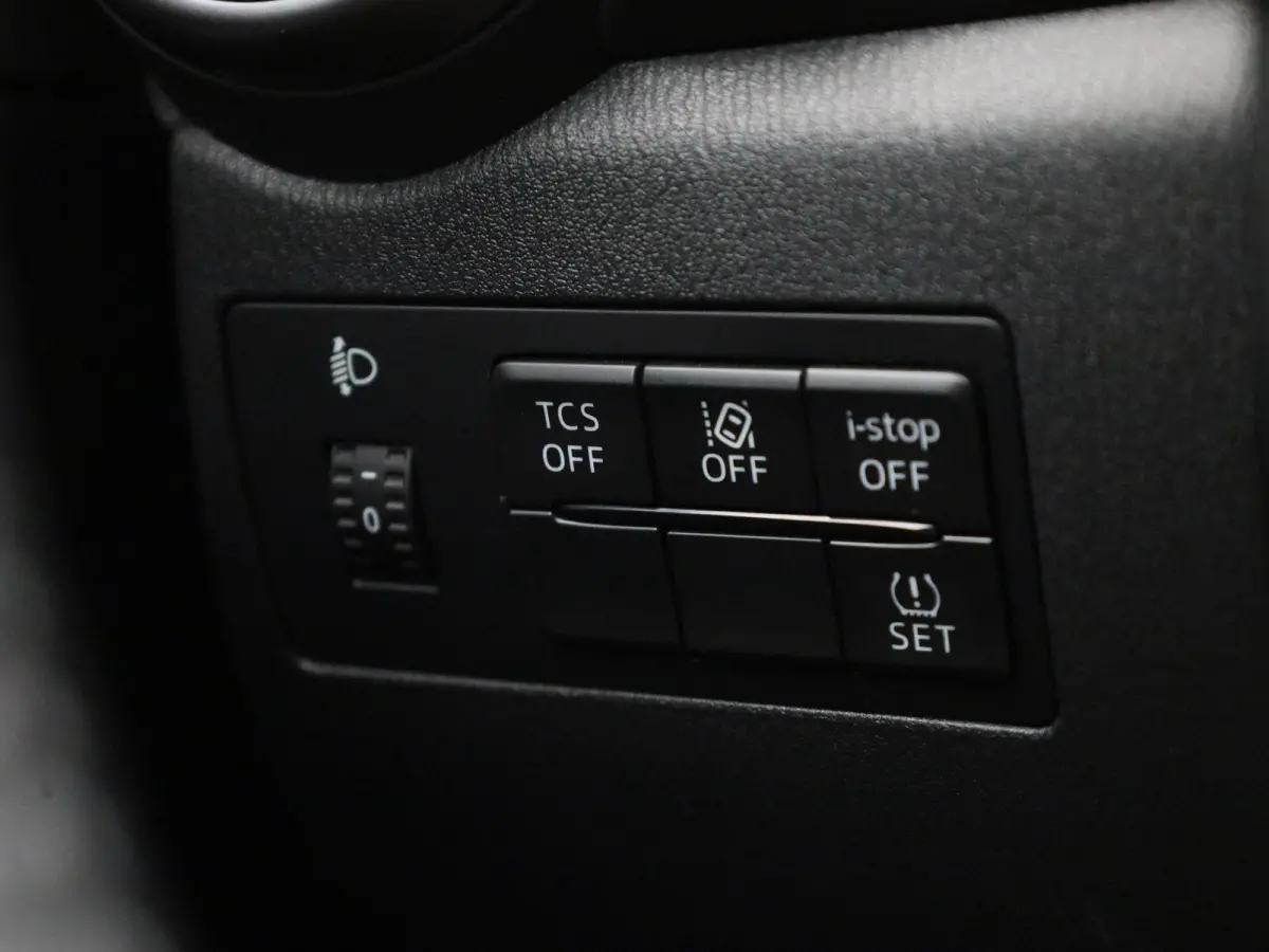 2.0 SkyActiv-G 121 Comfort | Apple Carplay / Android Auto | Stoelverwarming | Parkeersensoren |