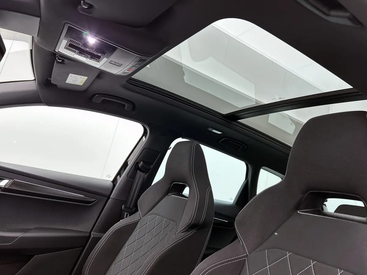1.5 TSI ACT Sportline Business | PANORAMADAK | 360 CAMERA | WINTERPACK | KEYLESS | NAVI | ELEKTR. ACHTERKLEP