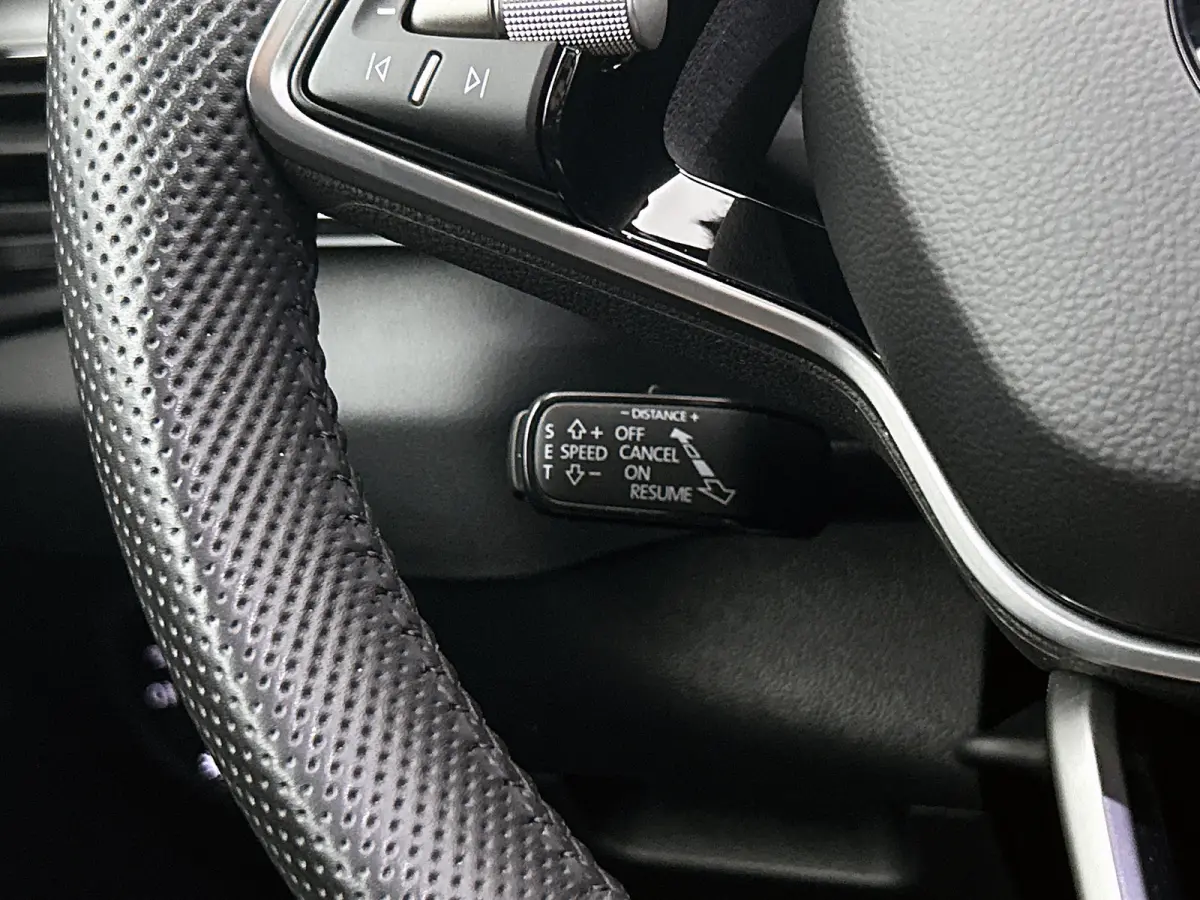 1.5 TSI ACT Sportline Business | PANORAMADAK | 360 CAMERA | WINTERPACK | KEYLESS | NAVI | ELEKTR. ACHTERKLEP