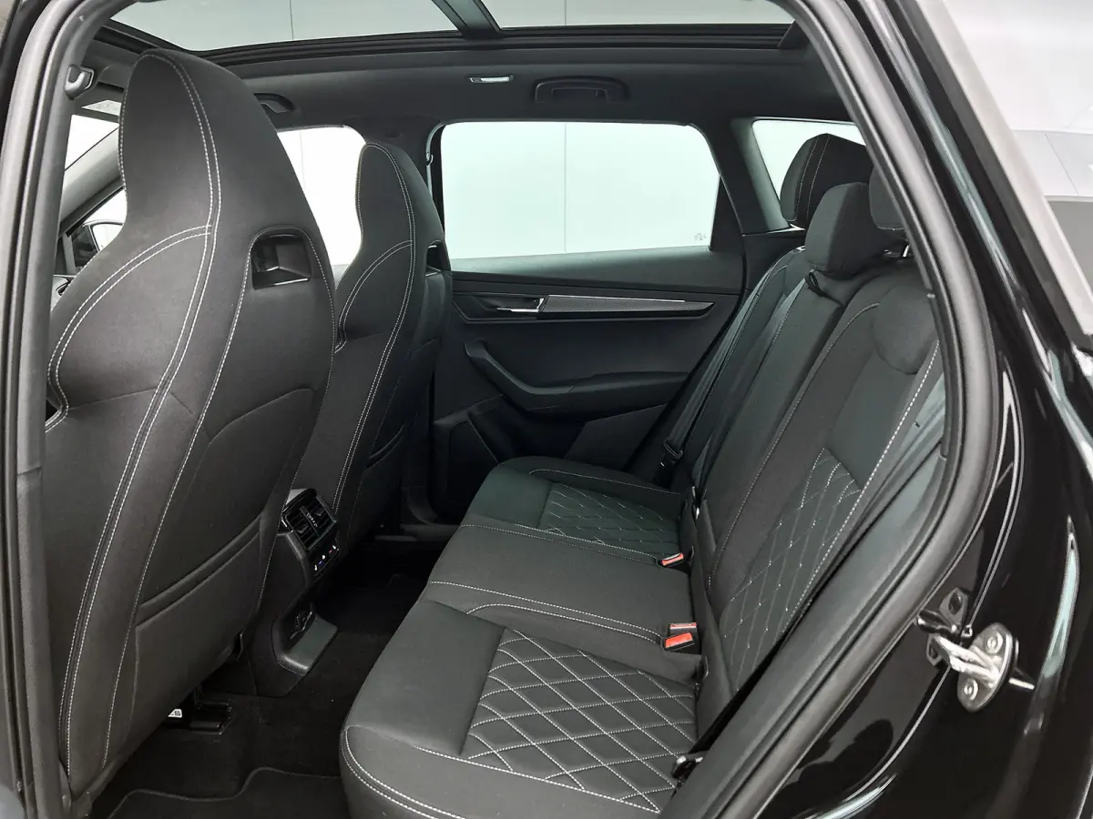 1.5 TSI ACT Sportline Business | PANORAMADAK | 360 CAMERA | WINTERPACK | KEYLESS | NAVI | ELEKTR. ACHTERKLEP