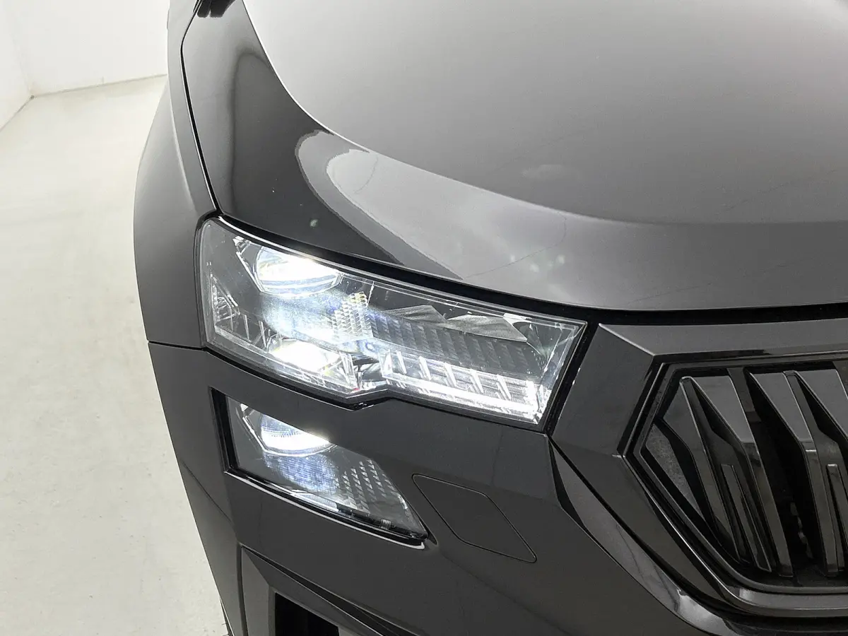 1.5 TSI ACT Sportline Business | PANORAMADAK | 360 CAMERA | WINTERPACK | KEYLESS | NAVI | ELEKTR. ACHTERKLEP