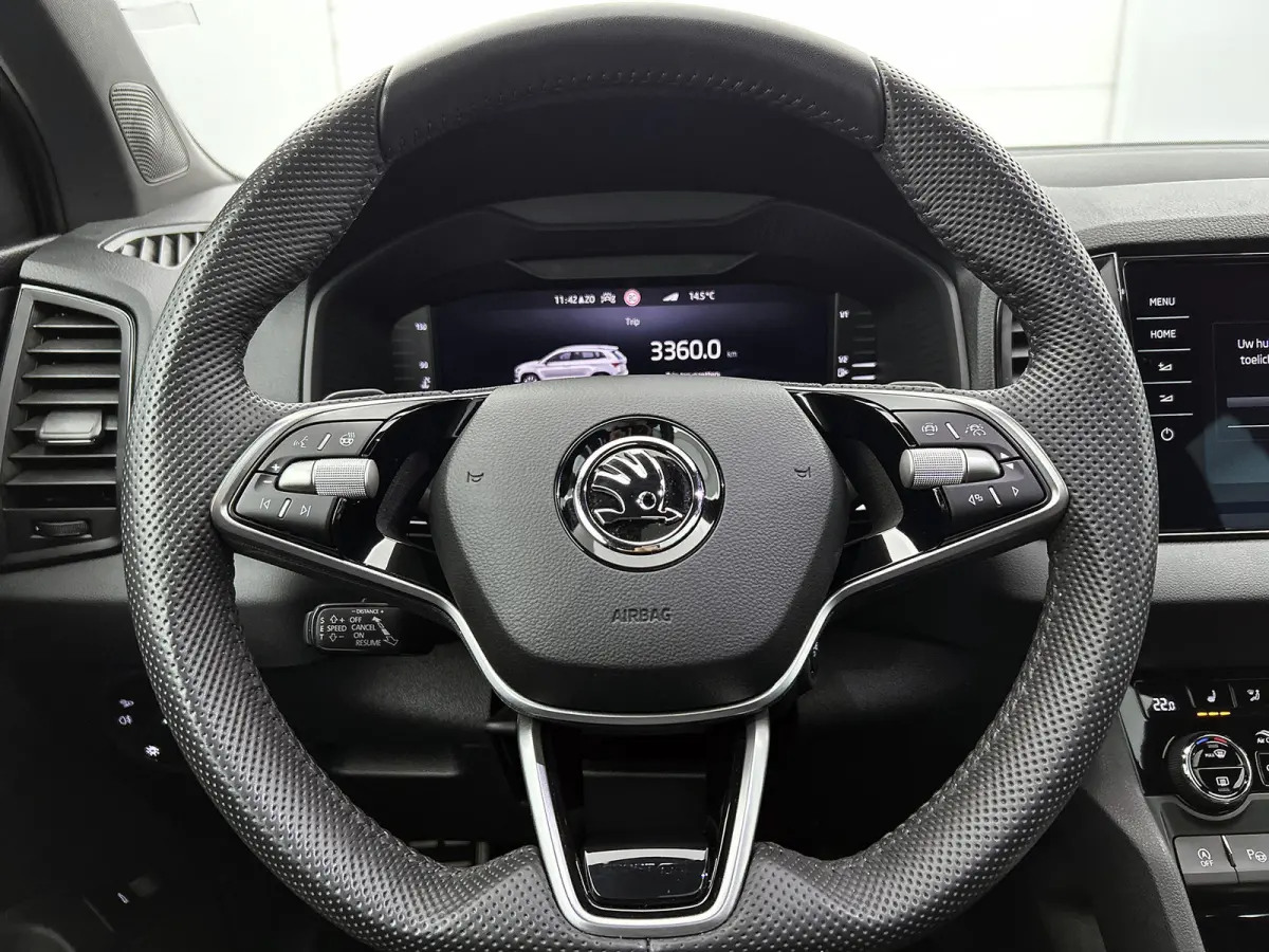 1.5 TSI ACT Sportline Business | PANORAMADAK | 360 CAMERA | WINTERPACK | KEYLESS | NAVI | ELEKTR. ACHTERKLEP