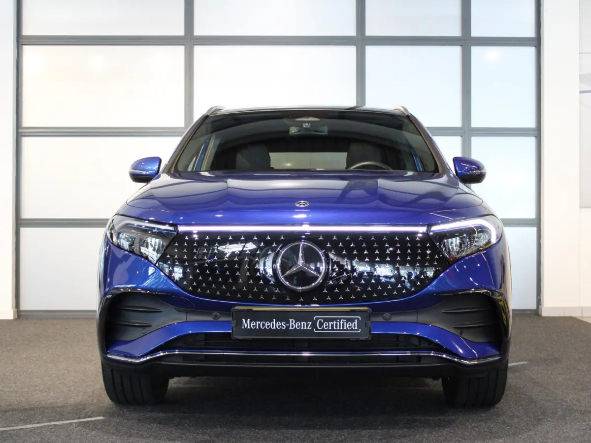 250+ AMG Line 71 kWh Panorama dak