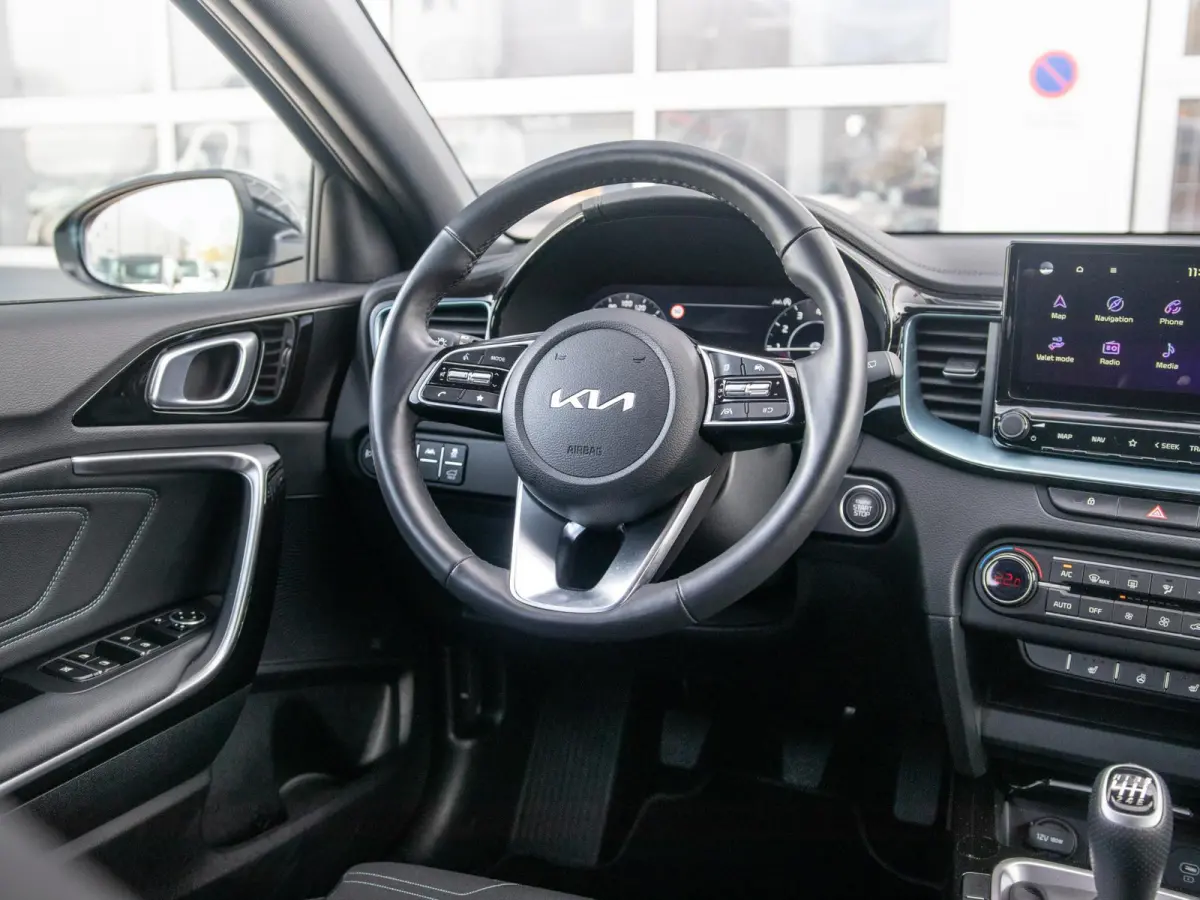 1.0 T-GDi Design Edition | Navigatie | Stoel & Stuur verw. | Elec. achterklep | JBL premium sound