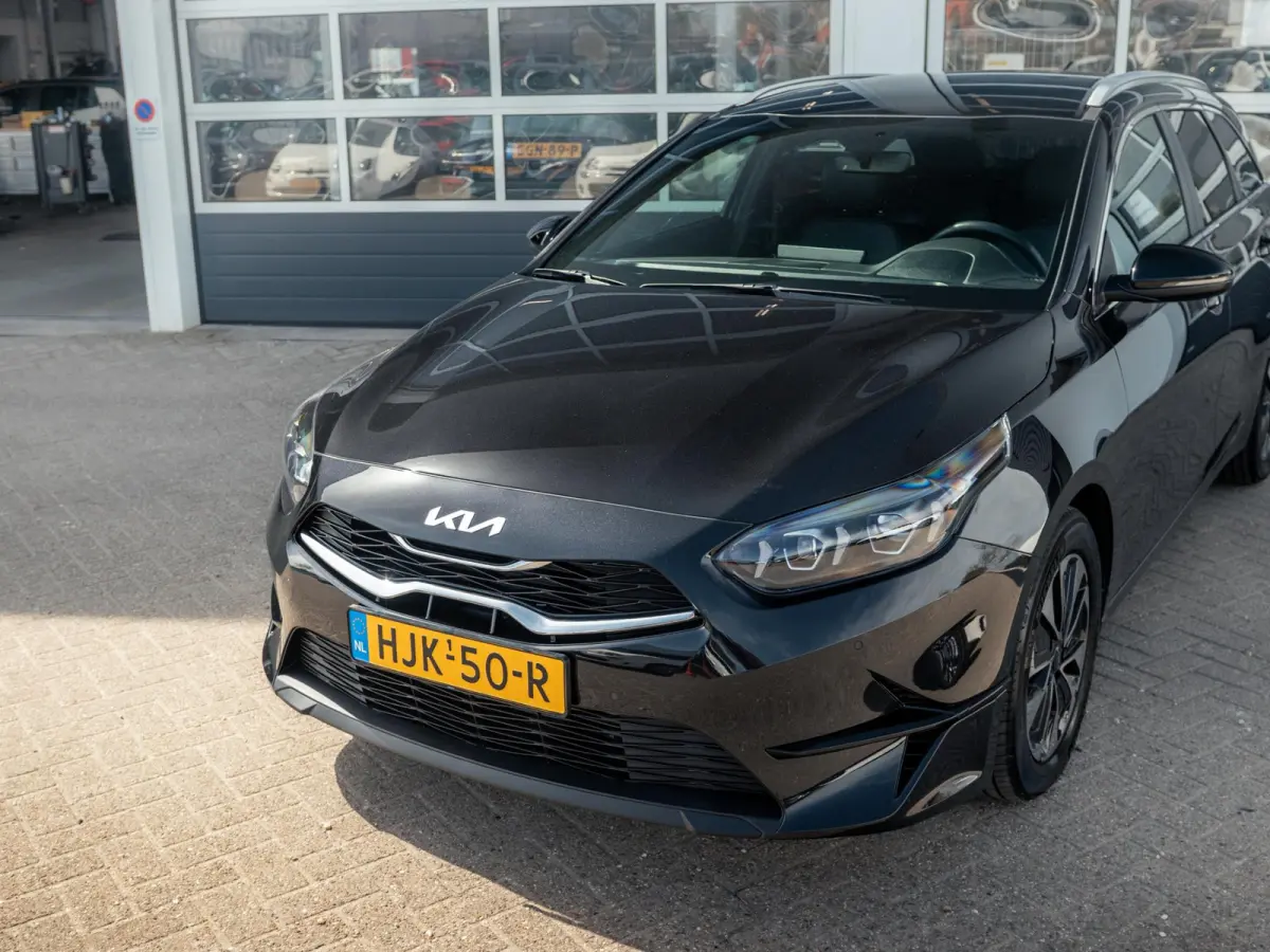 1.0 T-GDi Design Edition | Navigatie | Stoel & Stuur verw. | Elec. achterklep | JBL premium sound
