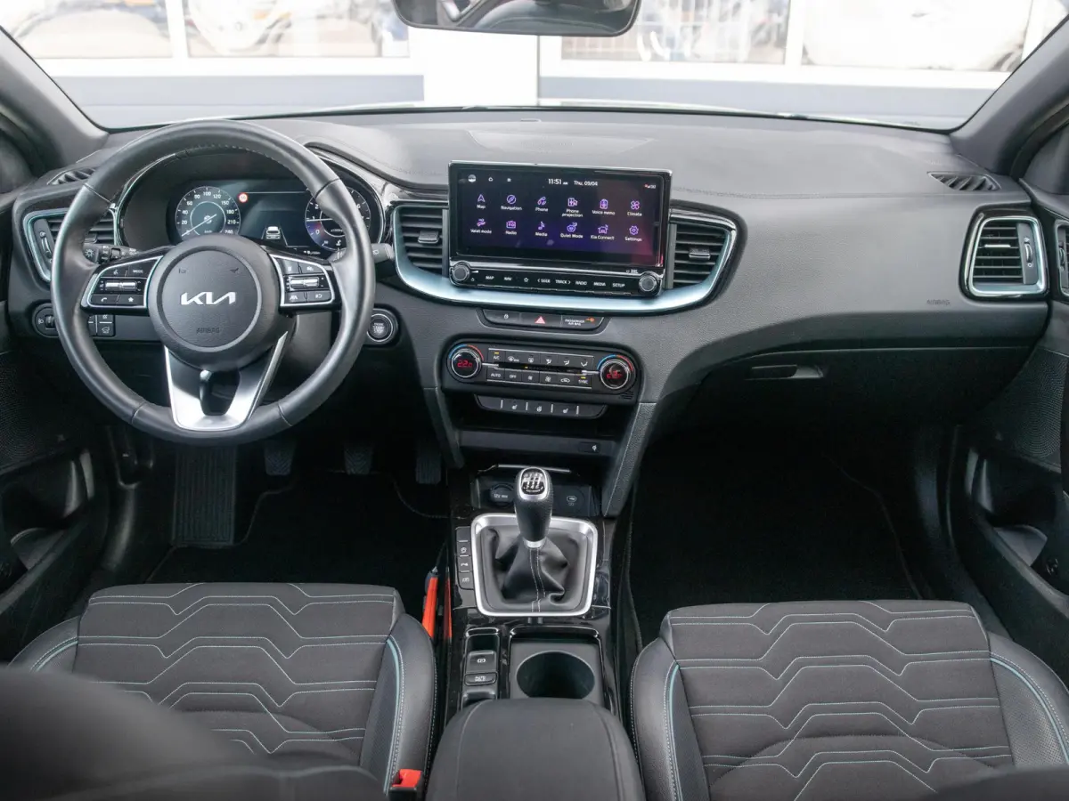 1.0 T-GDi Design Edition | Navigatie | Stoel & Stuur verw. | Elec. achterklep | JBL premium sound