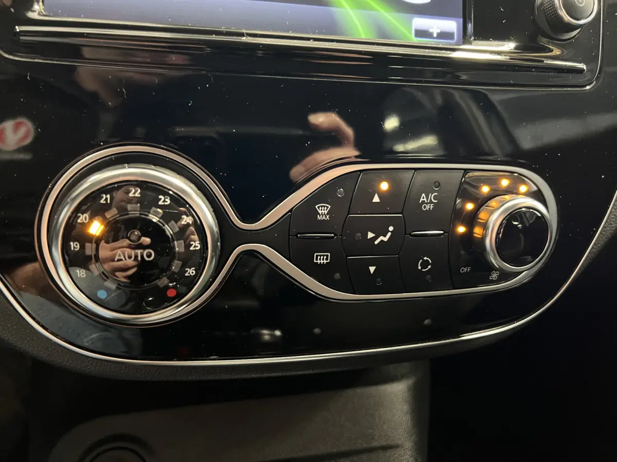 0.9 TCe Intens | Navigatie/Android/Apple Carplay | LM Velgen 17" | Cruise Control | Airco  | LED Koplampen | Trekhaak