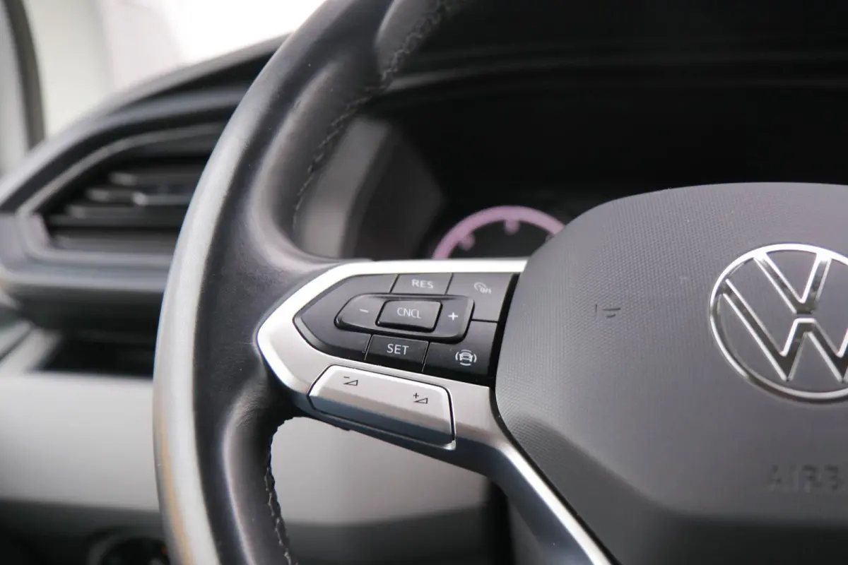 2.0 TDI 150pk L2H1 28 | App Connect | Navigatie | Trekhaak | Cruise Control | Parkeersensoren Achter | Airco