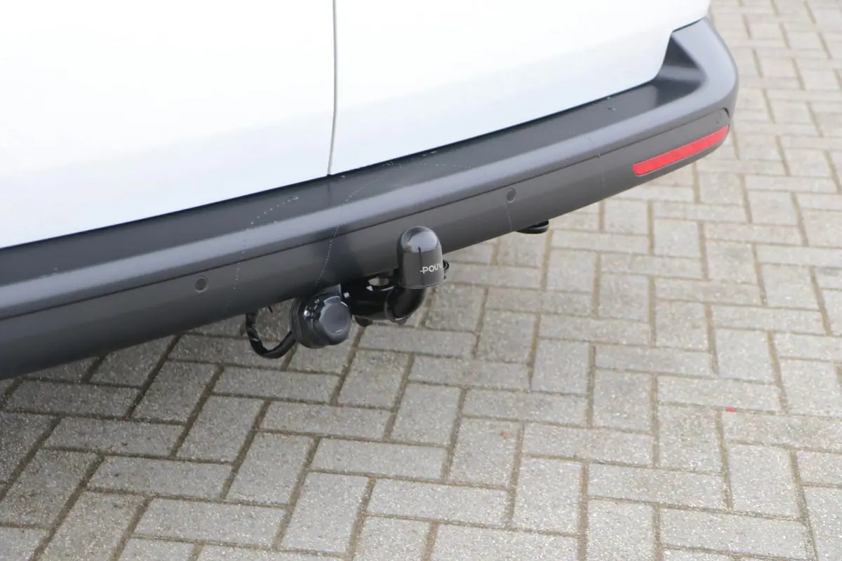 2.0 TDI 150pk L2H1 28 | App Connect | Navigatie | Trekhaak | Cruise Control | Parkeersensoren Achter | Airco