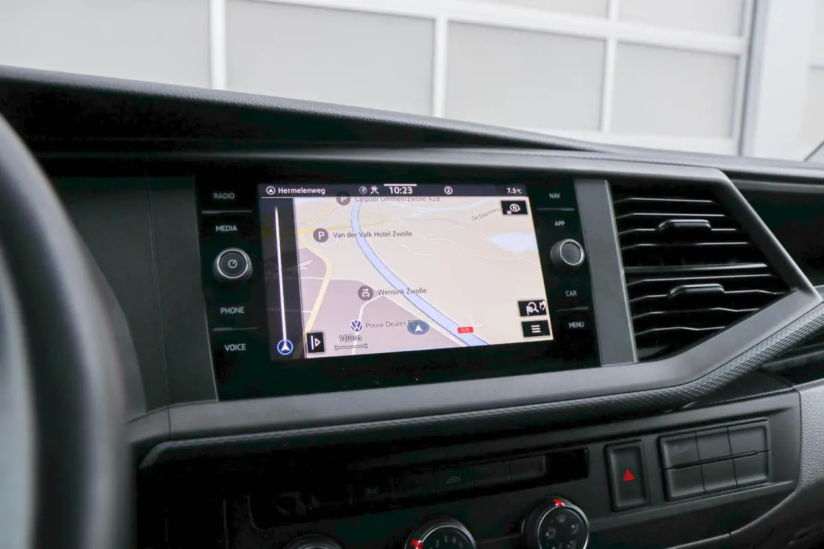 2.0 TDI 150pk L2H1 28 | App Connect | Navigatie | Trekhaak | Cruise Control | Parkeersensoren Achter | Airco