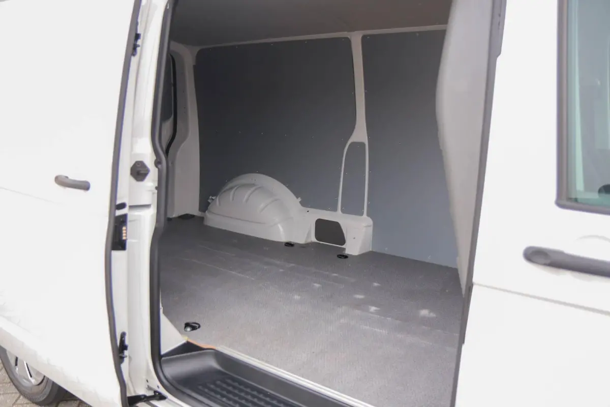 2.0 TDI 150pk L2H1 28 | App Connect | Navigatie | Trekhaak | Cruise Control | Parkeersensoren Achter | Airco