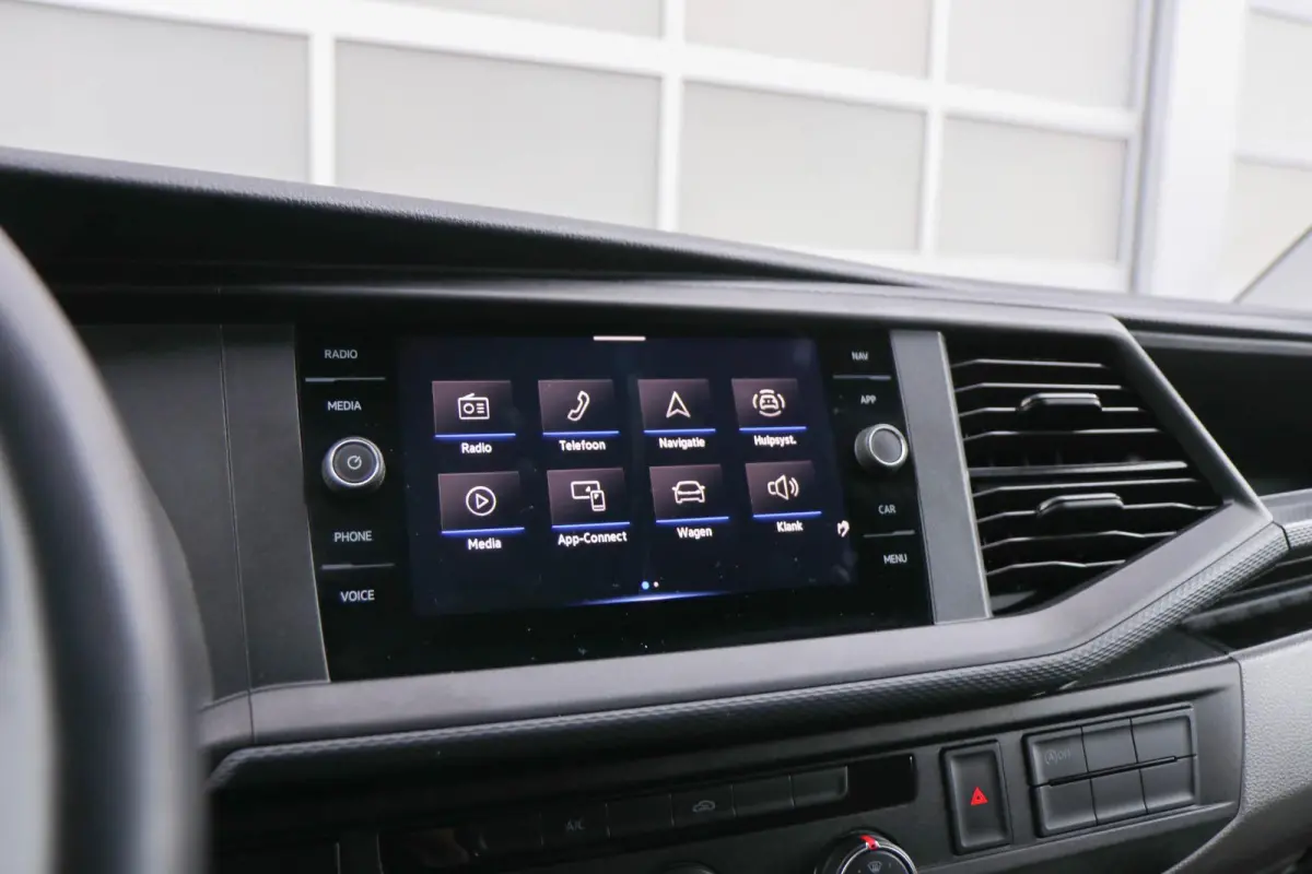 2.0 TDI 150pk L2H1 28 | App Connect | Navigatie | Trekhaak | Cruise Control | Parkeersensoren Achter | Airco