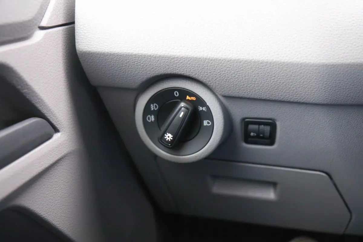 2.0 TDI 150pk L2H1 28 | App Connect | Navigatie | Trekhaak | Cruise Control | Parkeersensoren Achter | Airco