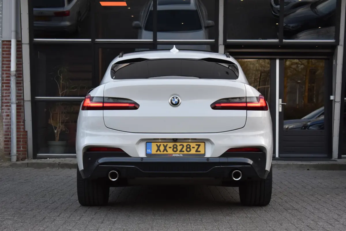 xDrive20i High Executive Edition M-Sport Pano Camera HK