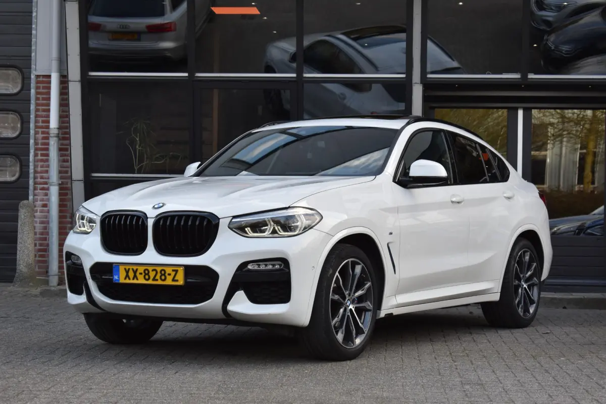 xDrive20i High Executive Edition M-Sport Pano Camera HK