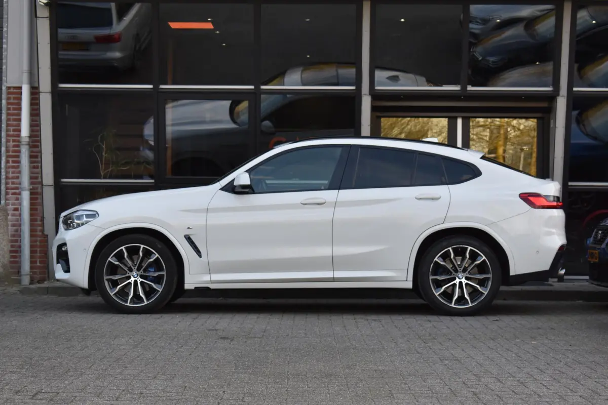 xDrive20i High Executive Edition M-Sport Pano Camera HK