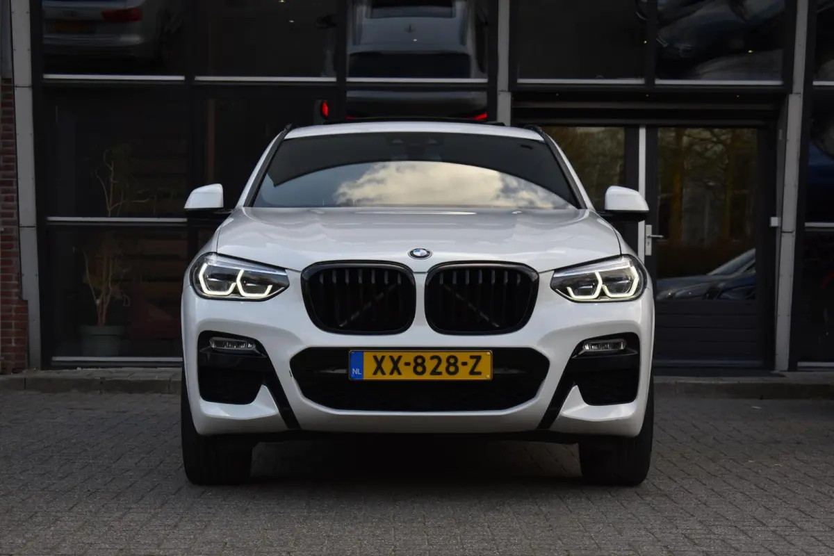 xDrive20i High Executive Edition M-Sport Pano Camera HK