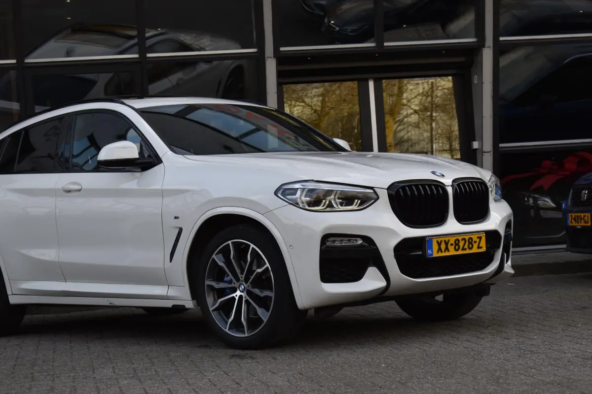 xDrive20i High Executive Edition M-Sport Pano Camera HK