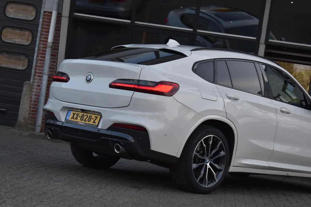 xDrive20i High Executive Edition M-Sport Pano Camera HK