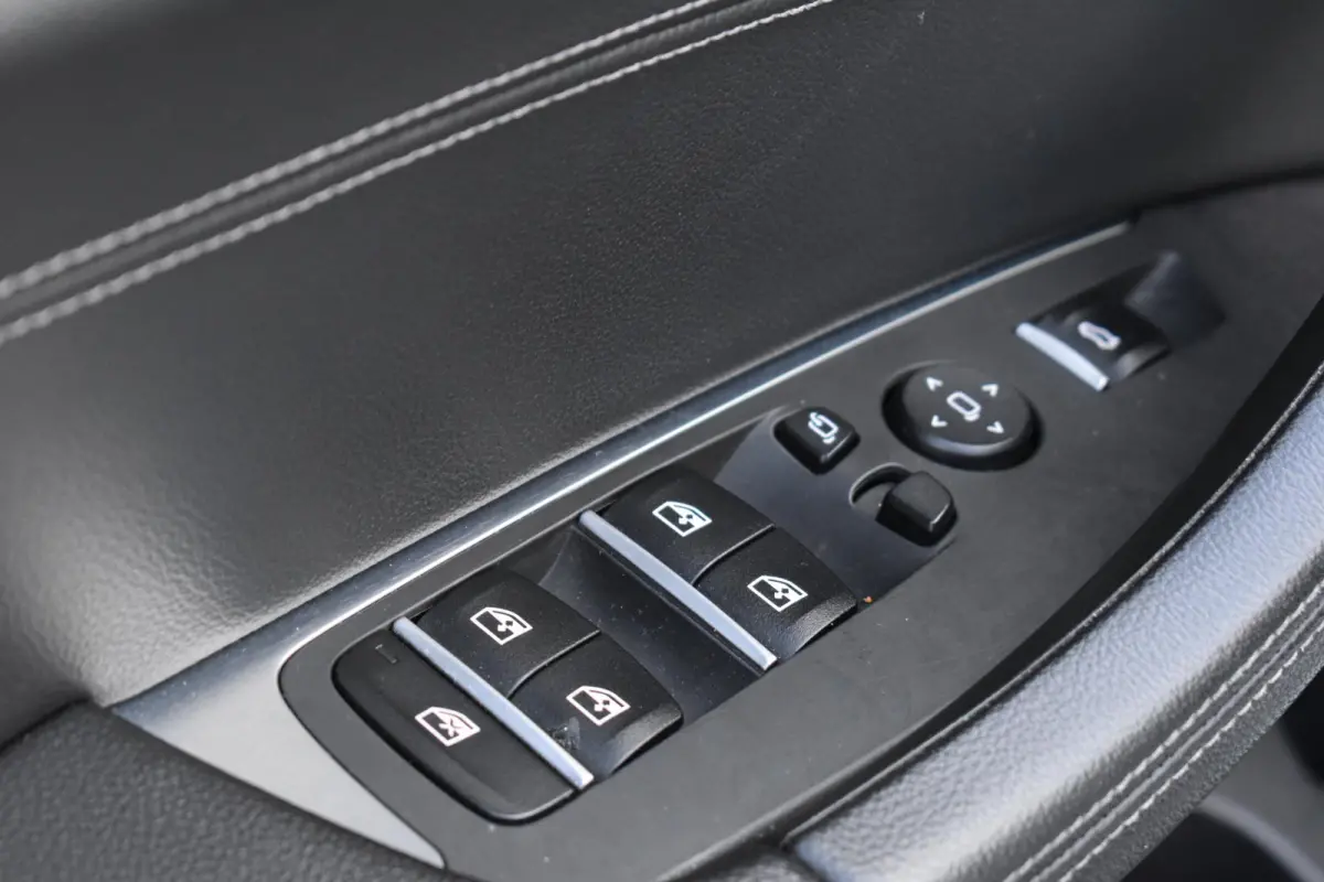 xDrive20i High Executive Edition M-Sport Pano Camera HK