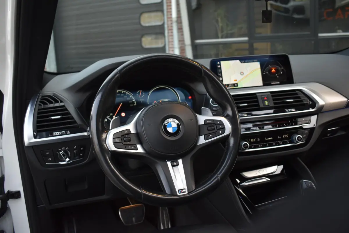 xDrive20i High Executive Edition M-Sport Pano Camera HK