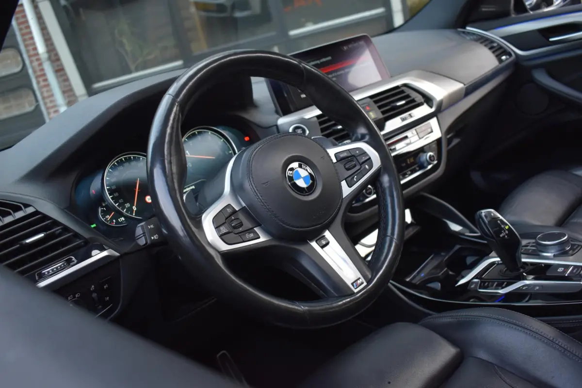 xDrive20i High Executive Edition M-Sport Pano Camera HK