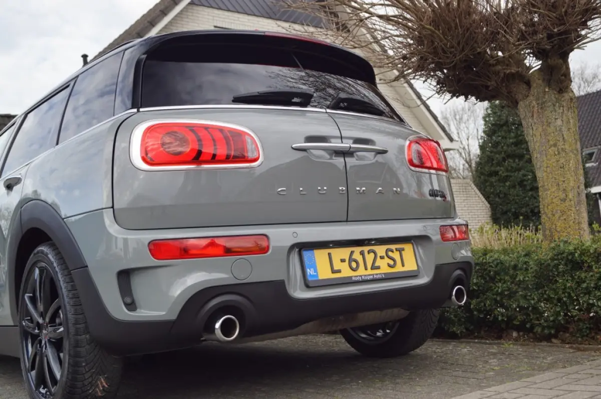2.0 Cooper S Pepper (192pk) HUD/18inch/Keyless/LED/ACC/Sfeerverlichting