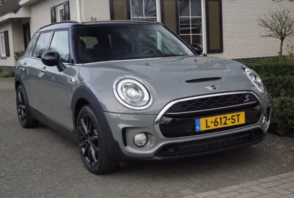 2.0 Cooper S Pepper (192pk) HUD/18inch/Keyless/LED/ACC/Sfeerverlichting
