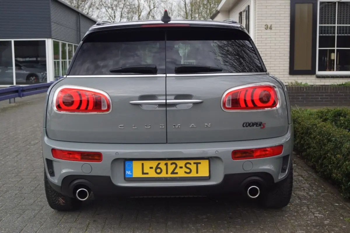 2.0 Cooper S Pepper (192pk) HUD/18inch/Keyless/LED/ACC/Sfeerverlichting
