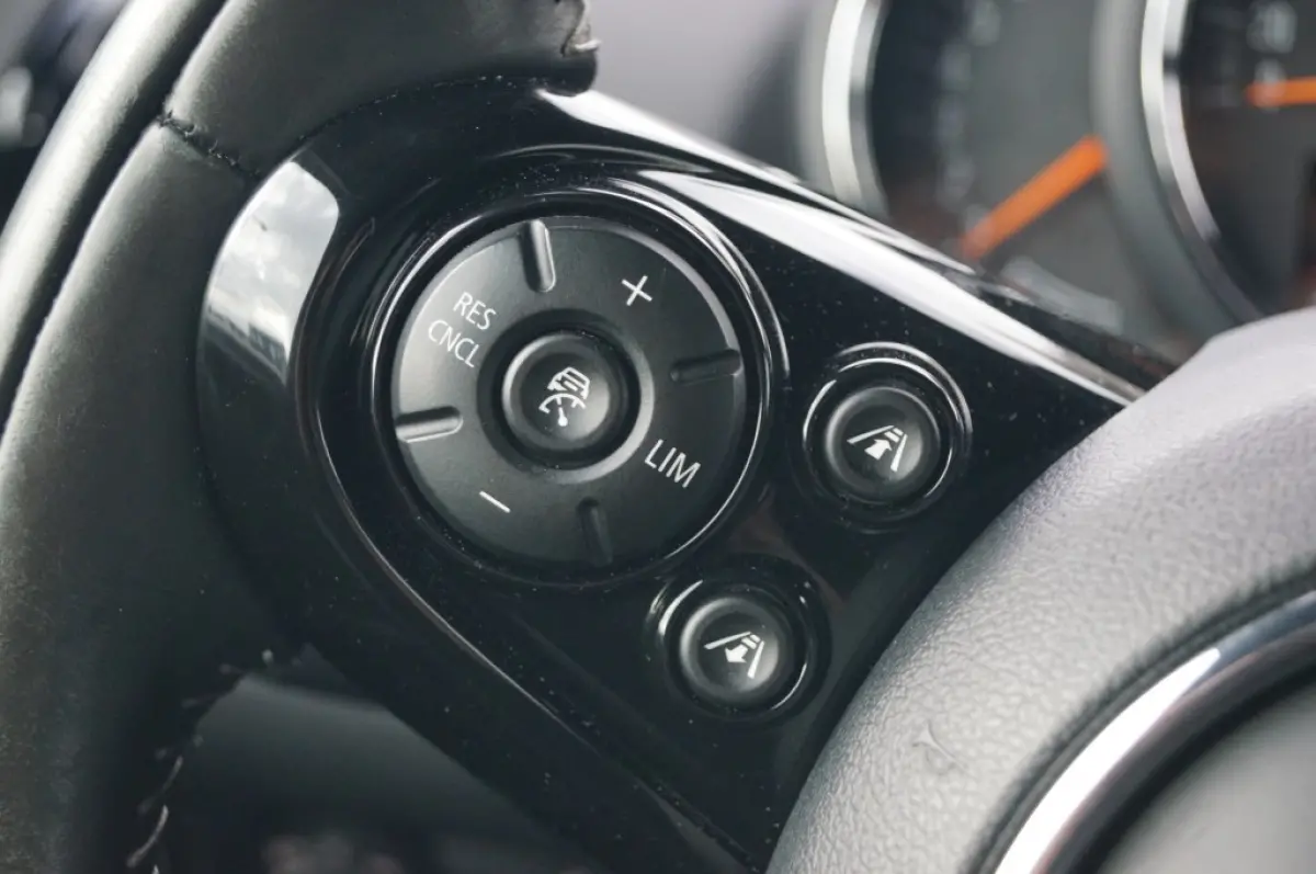 2.0 Cooper S Pepper (192pk) HUD/18inch/Keyless/LED/ACC/Sfeerverlichting