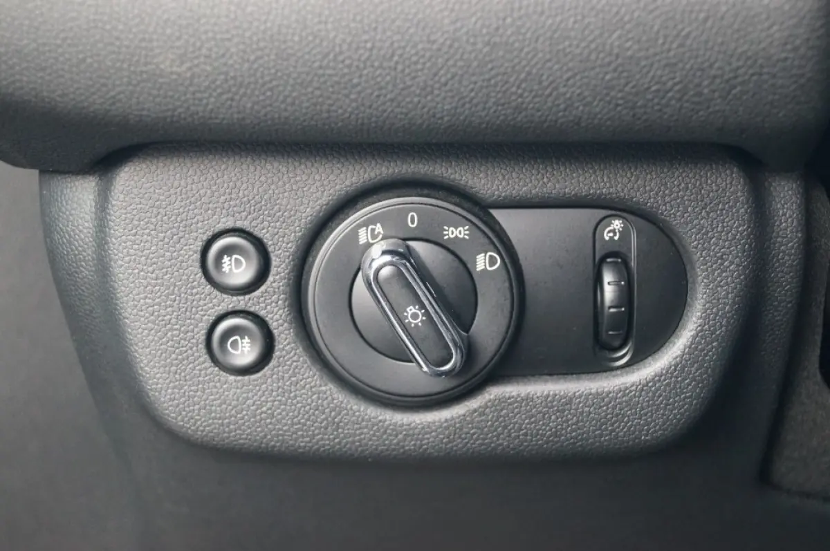 2.0 Cooper S Pepper (192pk) HUD/18inch/Keyless/LED/ACC/Sfeerverlichting