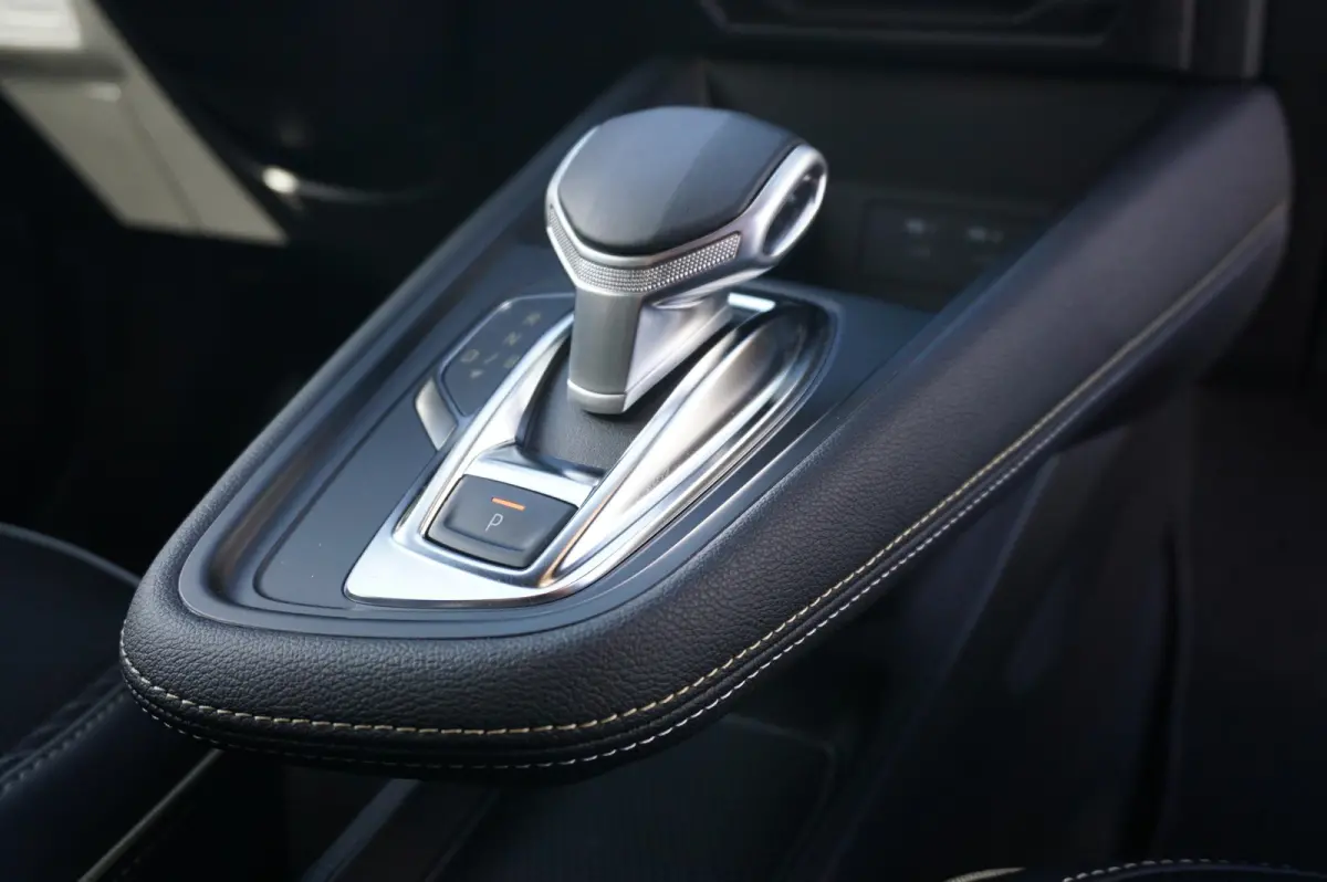 1.6 E-Tech full Hybrid 145 Iconic