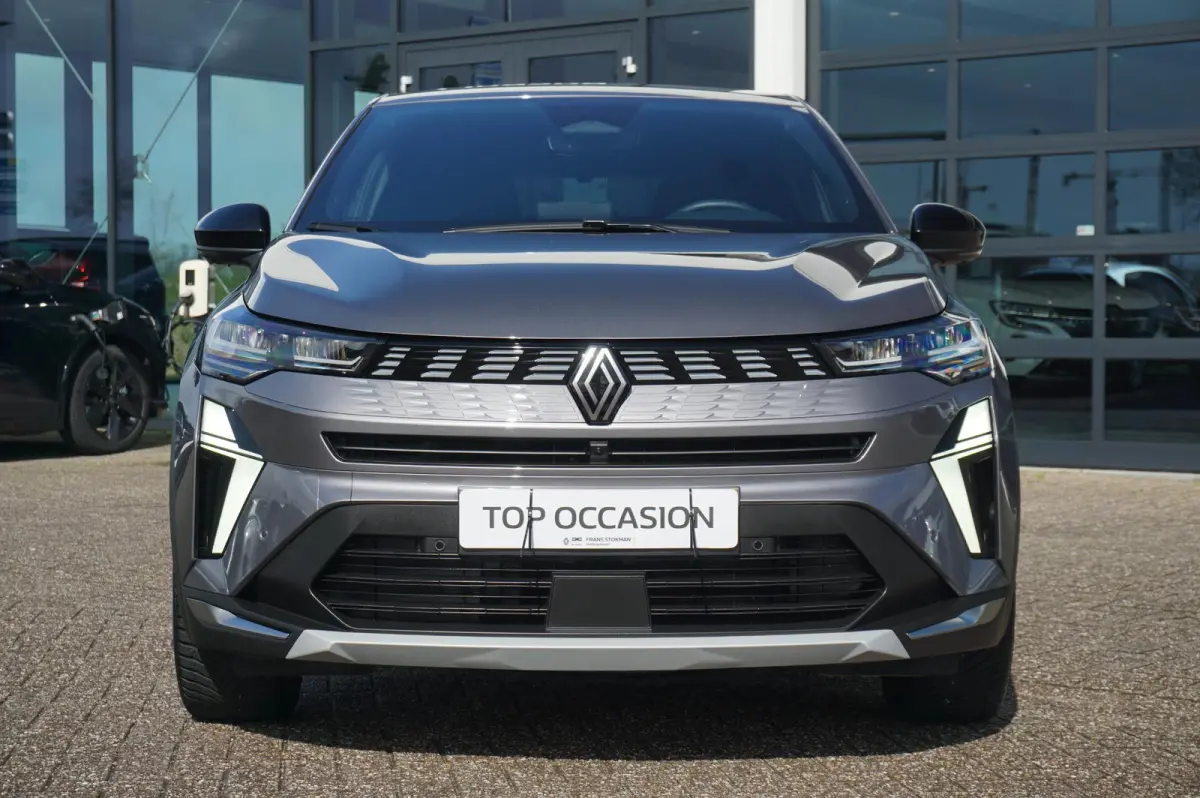 1.6 E-Tech full Hybrid 145 Iconic