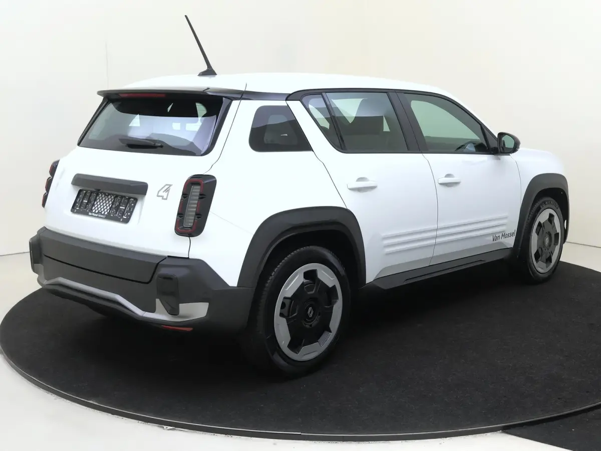 Urban Range Evolution 40 kWh 120PK | Apple & Android Carplay | Parkeersensoren & Camera | Keyless Entry | LED verlichting | Cruise Control & Snelheidbegrenzer | Climate Control |