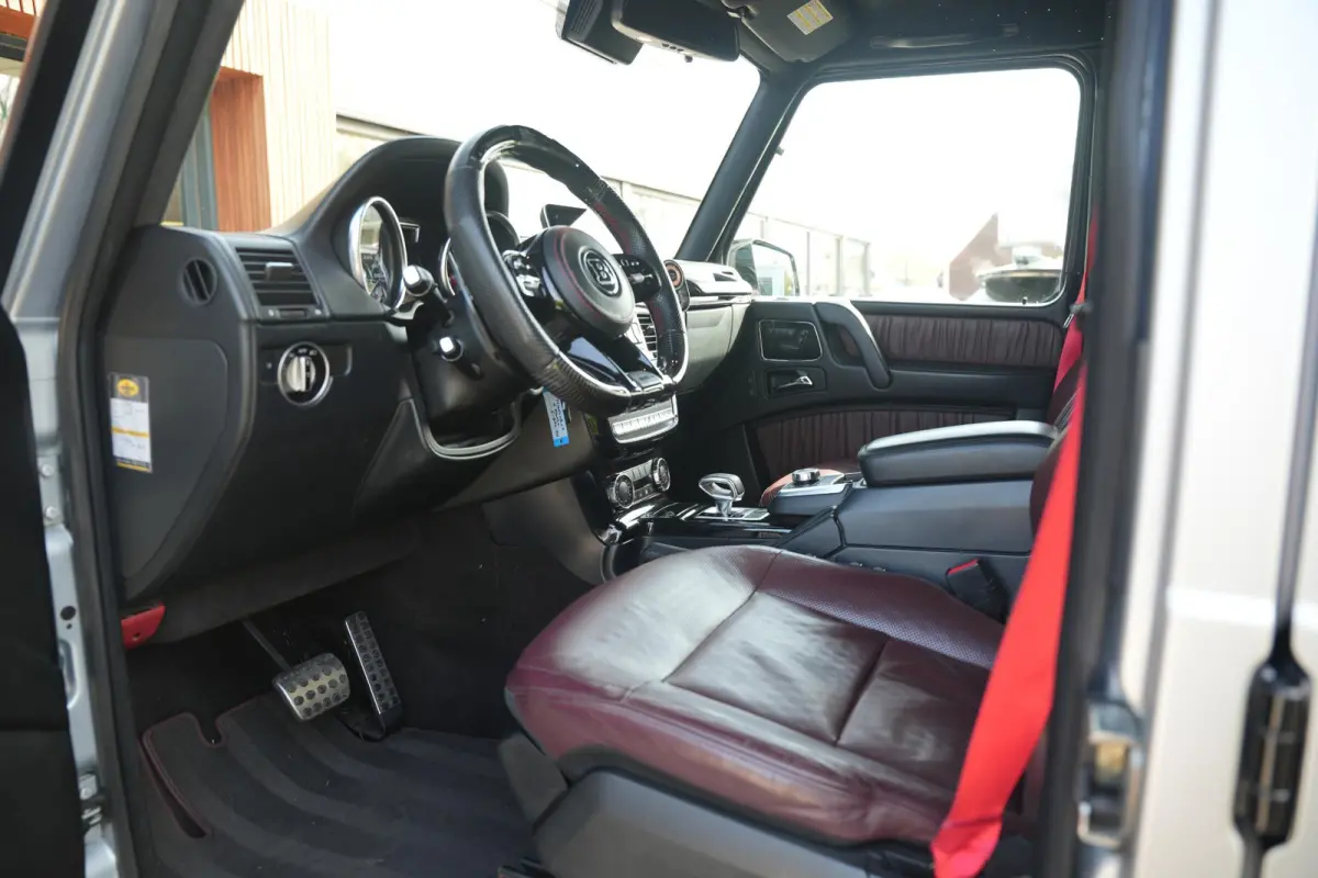 AMG 63 Brabus Look Schuifdak Designo Stoelvent. Sterrenhemel G63 AMG 7 persoons