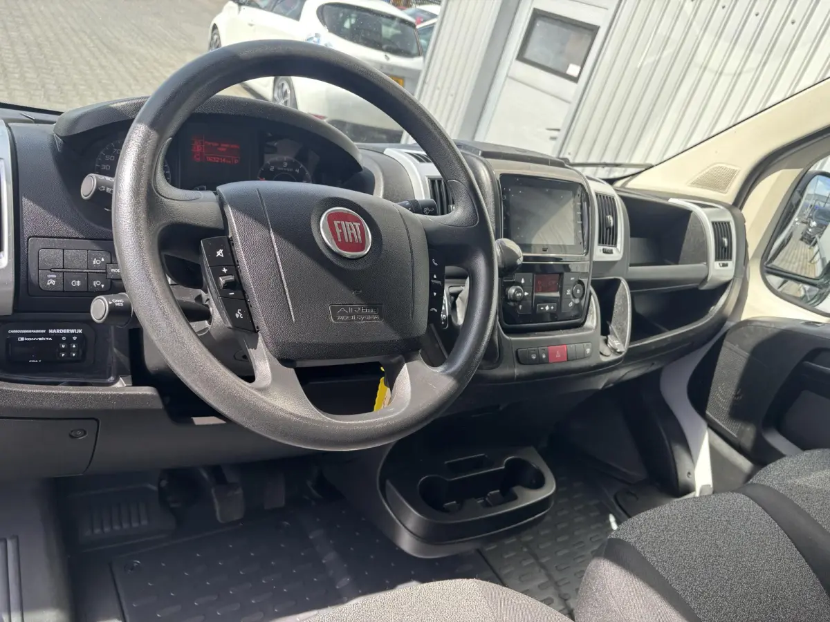 2.3 L2H1*AUTOM.*KOELAUTO*DAG/NACHT*ECC*CRUISE*3PER