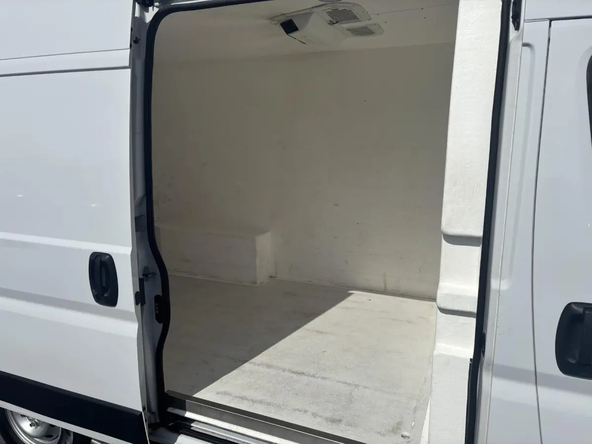 2.3 L2H1*AUTOM.*KOELAUTO*DAG/NACHT*ECC*CRUISE*3PER