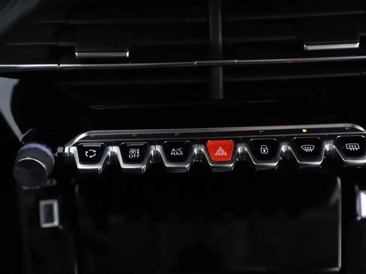 1.2T 130pk Allure Pack Camera/Nav/Ecc/Led/Keyless