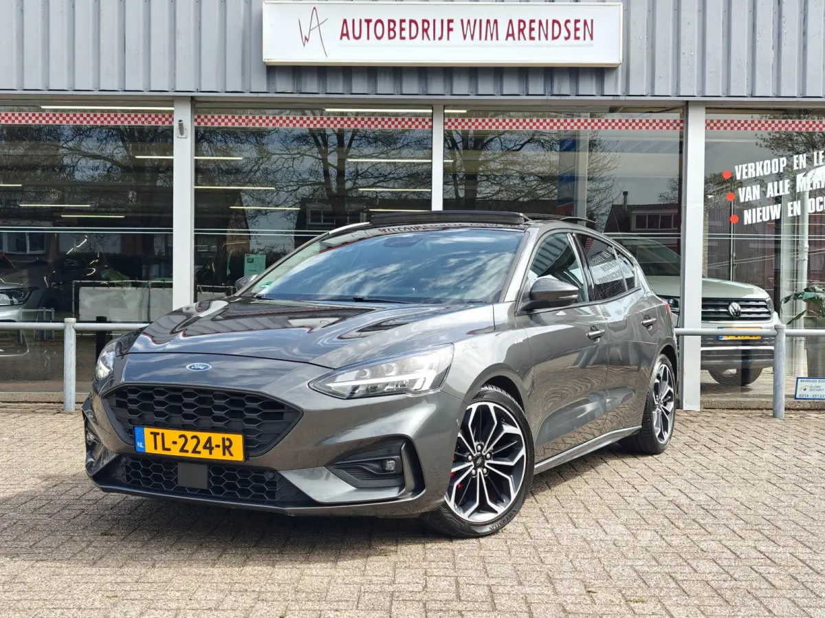 1.0 EcoBoost ST Line Business | LED | Panoramadak | Stoel en stuurverwarming | B&O systeem