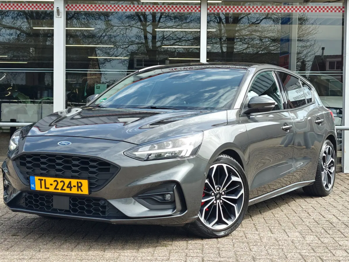 1.0 EcoBoost ST Line Business | LED | Panoramadak | Stoel en stuurverwarming | B&O systeem