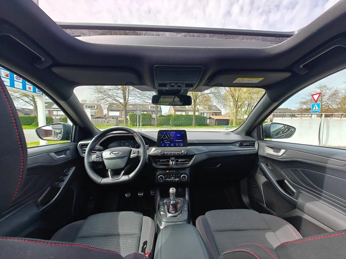 1.0 EcoBoost ST Line Business | LED | Panoramadak | Stoel en stuurverwarming | B&O systeem