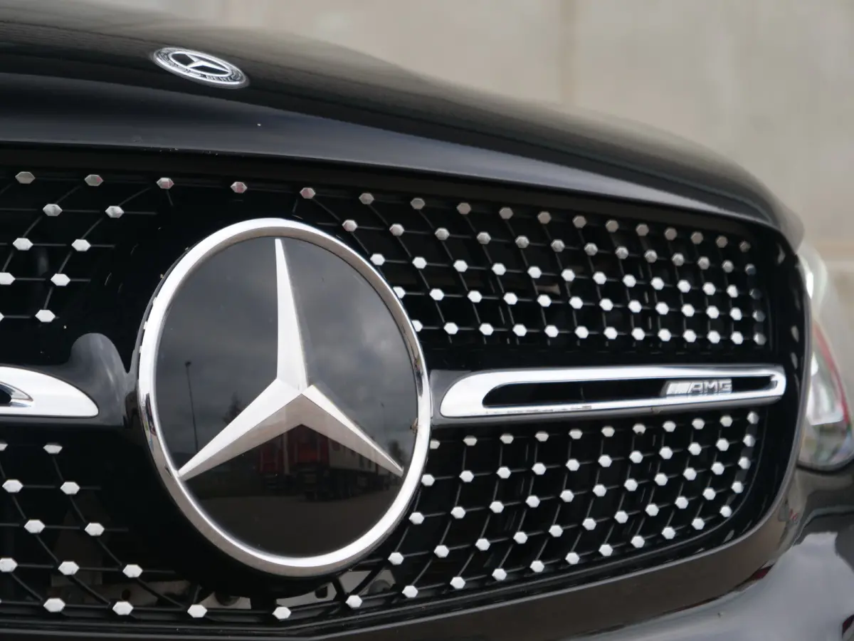 GLC 250 4MATIC | AMG | NL auto | Panorama | Burmester | Aantoonbaar onderhouden..