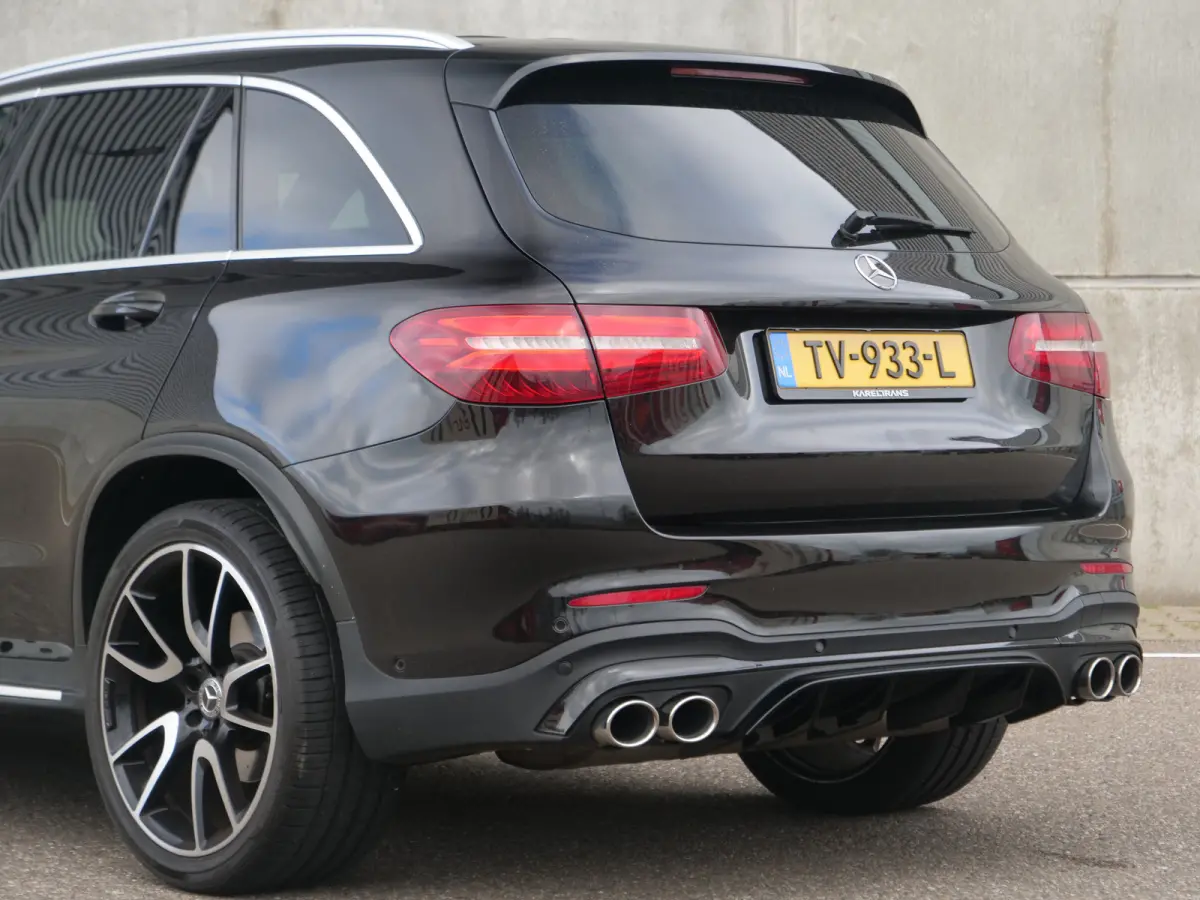 GLC 250 4MATIC | AMG | NL auto | Panorama | Burmester | Aantoonbaar onderhouden..