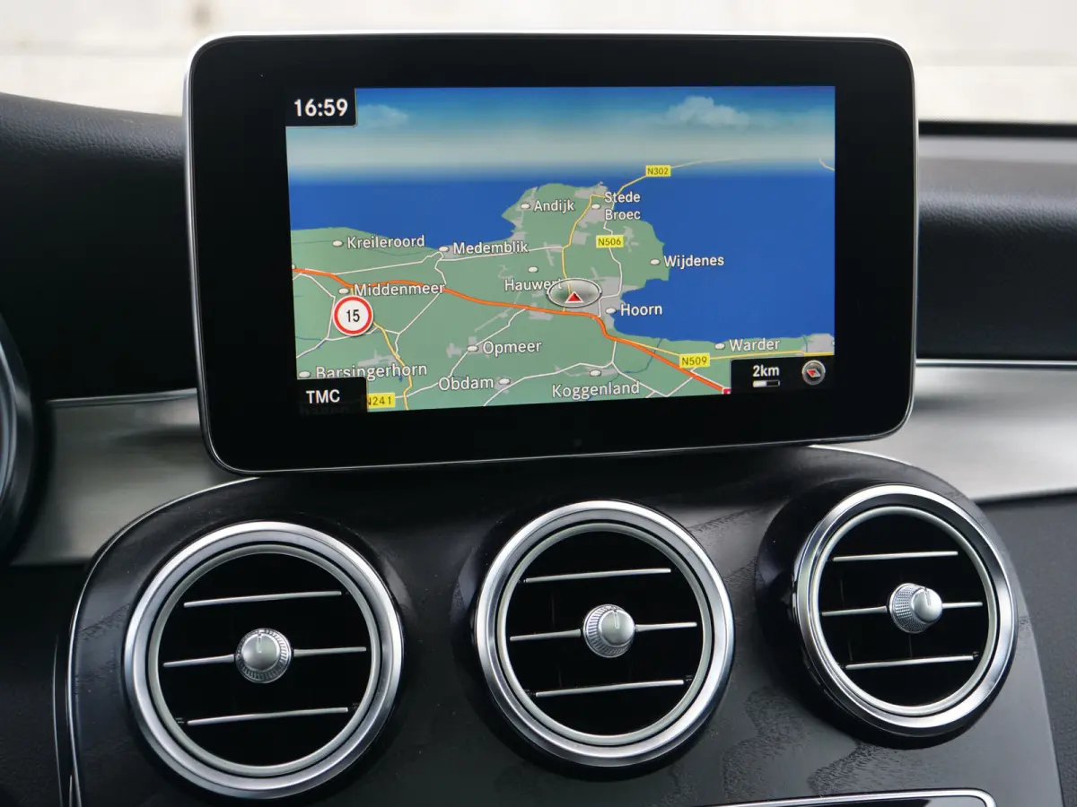 GLC 250 4MATIC | AMG | NL auto | Panorama | Burmester | Aantoonbaar onderhouden..