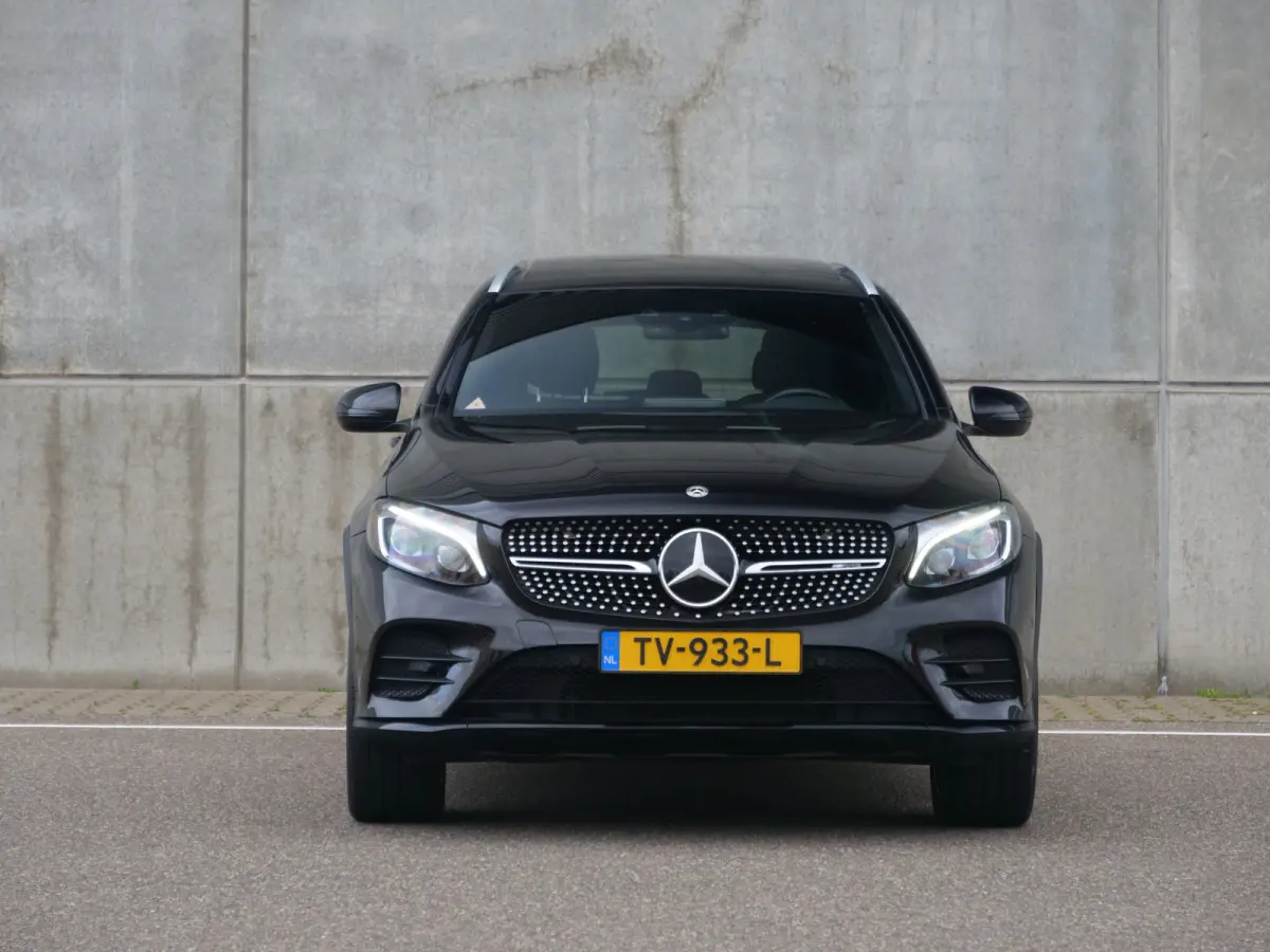 GLC 250 4MATIC | AMG | NL auto | Panorama | Burmester | Aantoonbaar onderhouden..
